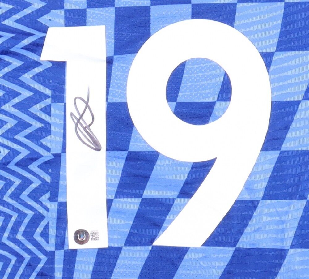 Mason Mount Signed Chelsea Football Club Nike Jersey (Beckett)Central Midfielder