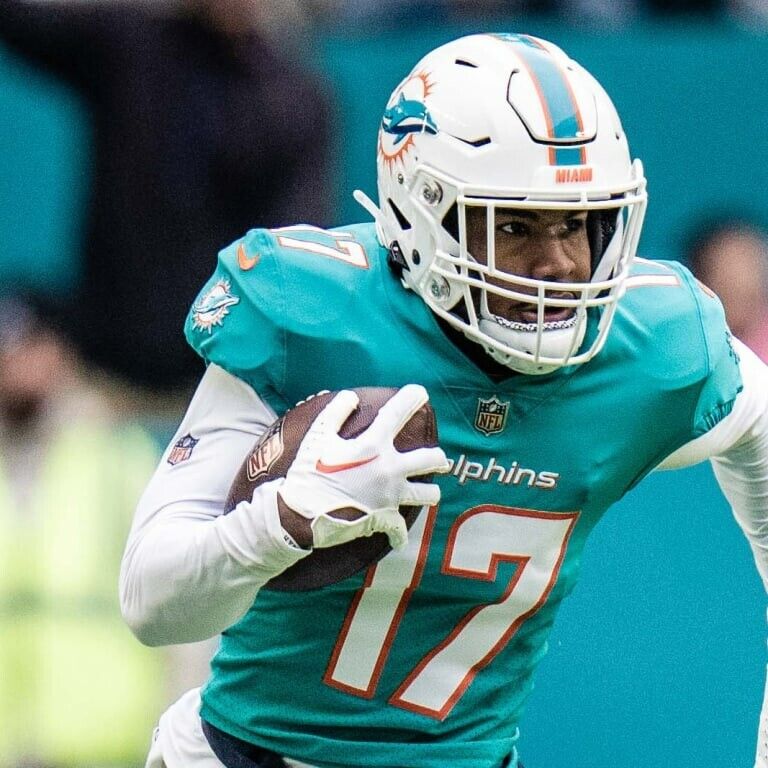 Jaylen Waddle Signed Miami Dolphins 35x43 Framed Jersey (Beckett) 2023 Rookie