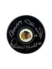 Bobby Hull & Dennis Hull Signed Blackhawks Logo Puck (Beckett) 2 Hawks Legends