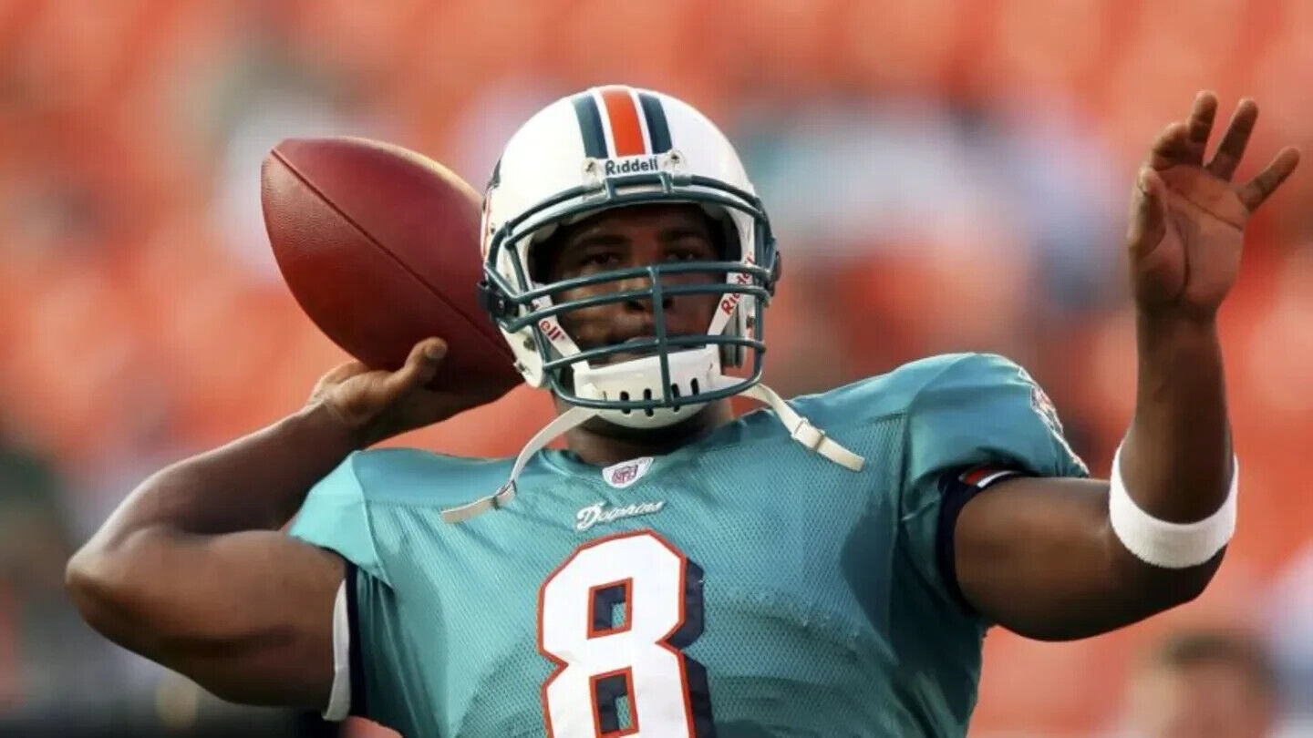 Daunte Culpepper Signed Miami Dolphins Jersey (JSA COA) Ex-UCF Quarterback