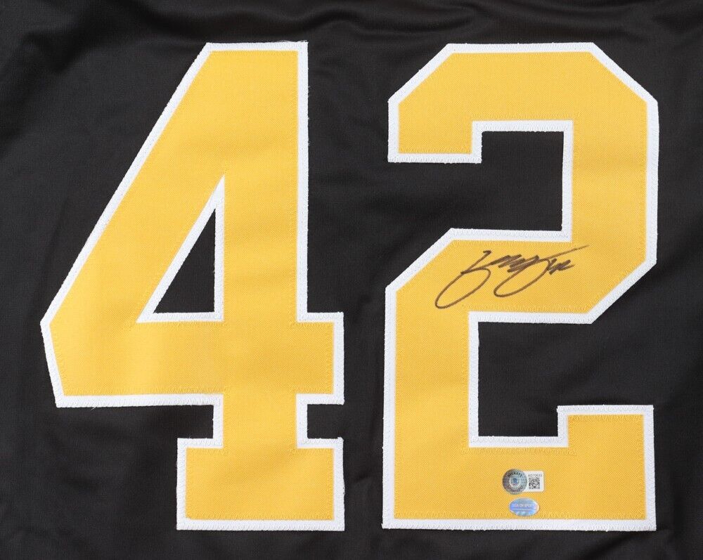 Kasperi Kapanen Signed Pittsburgh Penguins Jersey Beckett  Finland National Team