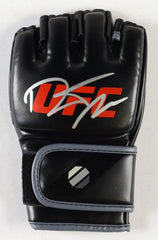 Dustin Poyrie Signed UFC Glove (Beckett) MMA Record 30-9 / 15 by K.O. Since 2009