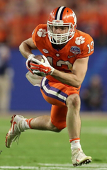 Hunter Renfrow Signed Clemson Tigers Jersey (Beckett COA) Raiders Wide Receiver