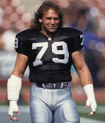 Bob Golic Signed Los Angeles Raiders Jersey (Beckett) 3×Pro Bowl Def. Tackle