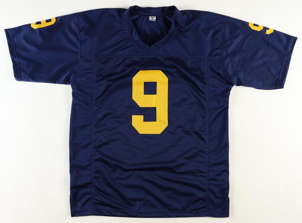 J J McCarthy Signed Michigan Wolverines Jersey (Beckett)