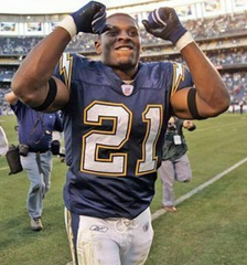 LaDainian Tomlinson Signed San Diego Charger Jersey (Beckett) 5×Pro Bowl RB