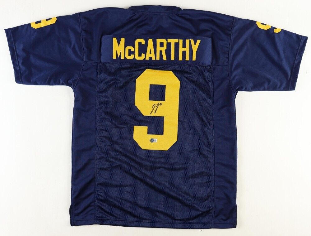 J J McCarthy Signed Michigan Wolverines Jersey (Beckett)