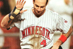 Paul Molitor Signed Minnesota Twins Jersey (Beckett) 3319 MLB Hits / WS MVP 1993