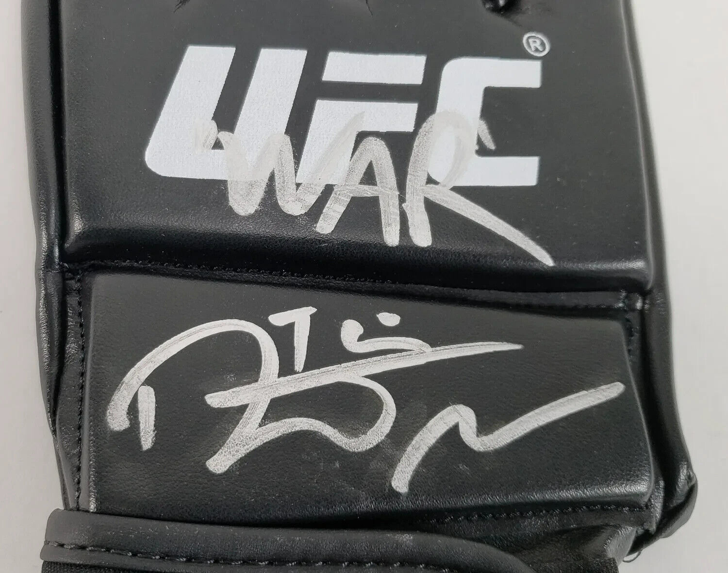 Dustin Poirier “War” Signed UFC Glove (JSA COA) MMA Record 30-9