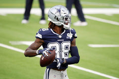 CeeDee Lamb Signed Dallas Cowboys Jersey (JSA) 2020 1st Round Pick Wide Receiver