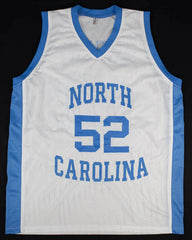 James Worthy Signed North Carolina Tar Heels Jersey (Beckett) 1982 NCAA Champion