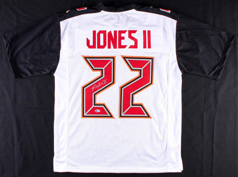 Ronald Jones II Signed Tampa Bay Buccaneers Jersey (Beckett Holo) 2018 2nd Rd Pk