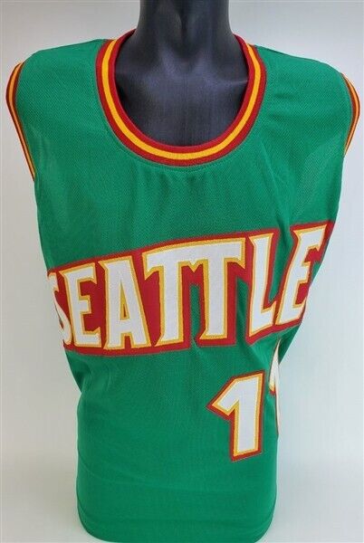 Detlef Schrempf Autographed Jersey (seattle Supersonics) W/ Proof!