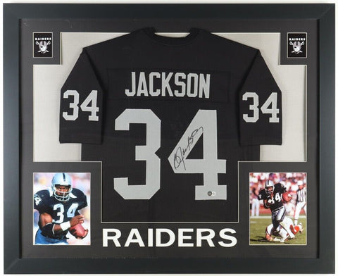 Bo Jackson Signed Los Angeles Raiders 35x43 Framed Jersey (Beckett) 1985 Heisman
