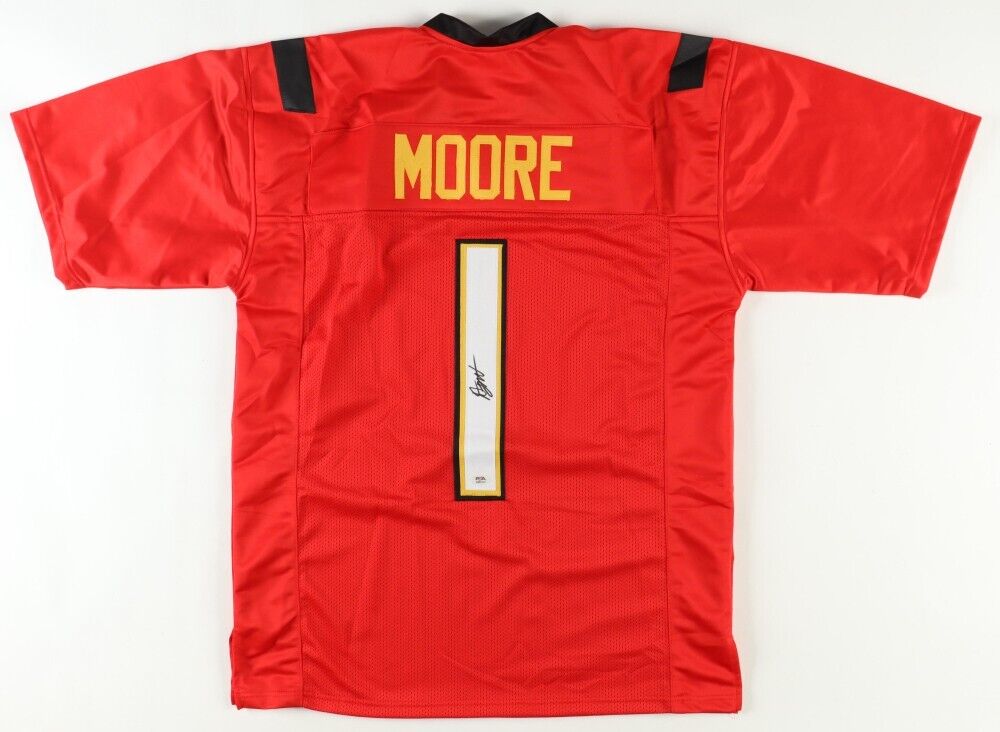 D Moore Maryland Terrapins Signed Jersey (PSA) Chicago Bears