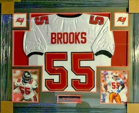 Derrick Brooks Signed Tampa Bay Buccaners 35 x 43 Framed Jersey / 11xPro Bowl LB