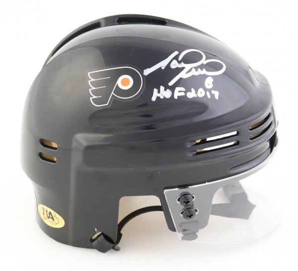flyers motorcycle helmet 57_28b91805-59d0-4ead-92fa-be64bb7c2a8f_600x.jpg?v=1681278790