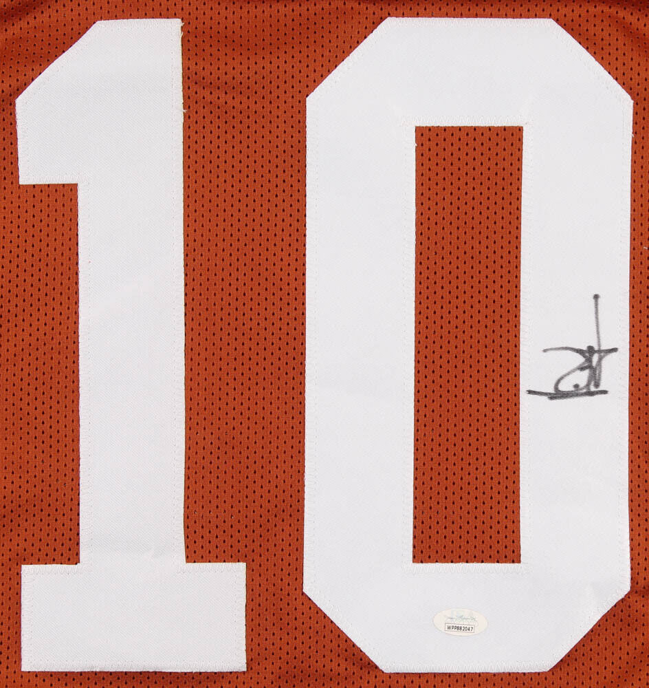 Vince Young Autographed Texas Longhorns #10 Jersey – Signature Sports  Marketing