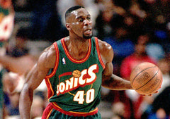 Shawn Kemp Signed Supersonics Basketball Jersey (PSA/DNA COA) Seattle #1 Pk 1989