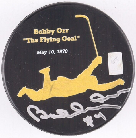 Bobby Orr Signed Boston Bruins Flying Goal Logo Hockey Puck (Bobby Orr GNR COA)