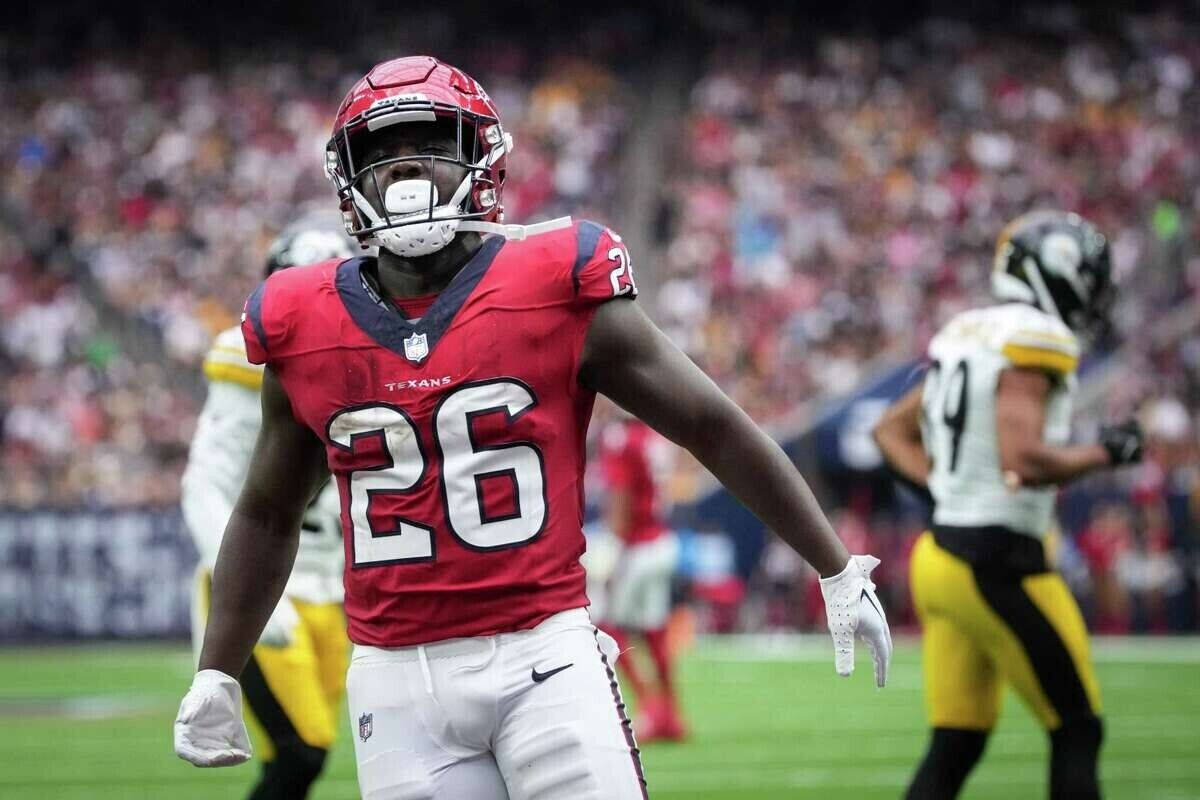 Devin Singletary Signed Houston Texans Jersey (Beckett) Ex-Florida Atlantic R.B.