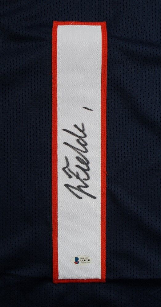 Justin Fields Signed Chicago Bears Jersey (Beckett) Ex Ohio State Buckeyes Q.B.