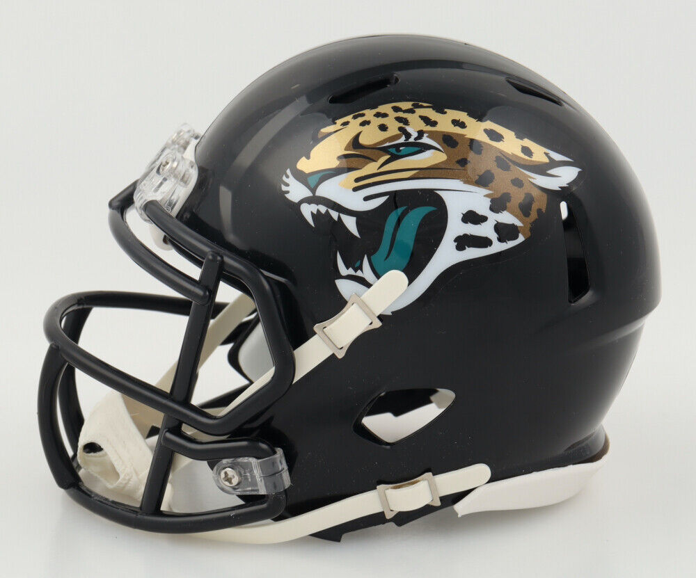 Travon Walker Signed Jacksonville Jaguars Mini Helmet (Beckett