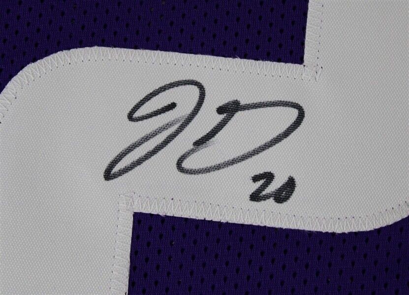 Jeff Gladney Signed Minnesota Vikings Jersey (Beckett COA) 2020 1st Ro –