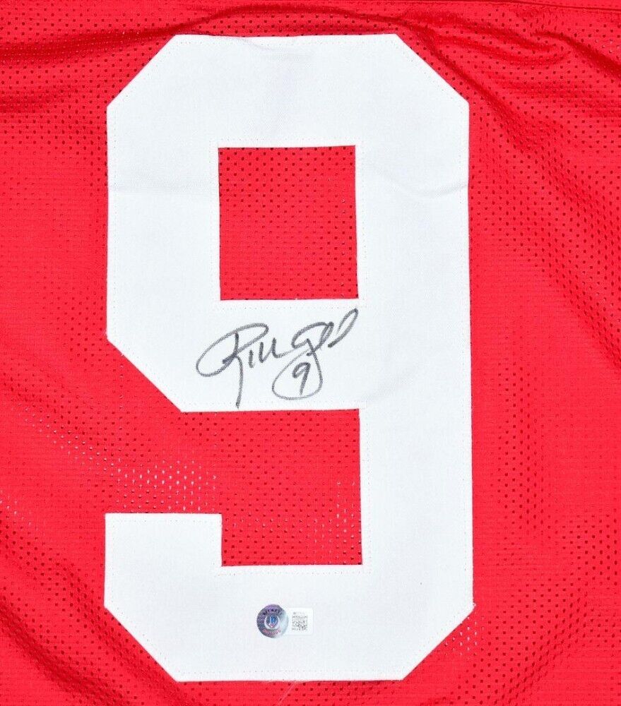 Robbie Gould signed custom 49ers jersey. COA: Beckett. DM us if interested  for purchase.