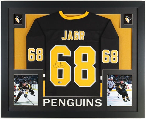 Jaromir Jagr Signed Pittsburgh Penguin 35x43 Framed Jersey (Beckett) 13xAll Star