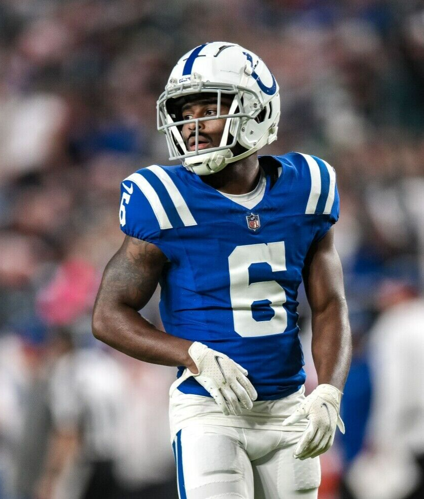 Isaiah McKenzie Signed Indianapolis Colts Home Jersey Beckett