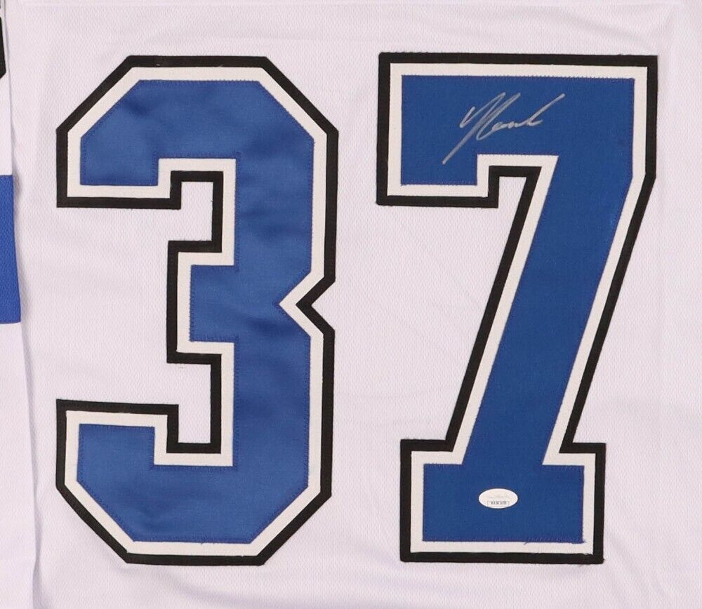 Yanni Gourde Signed Tampa Bay Lightning Jersey (JSA) Back to Back Stan –