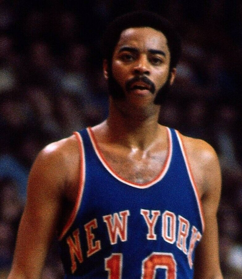 Walt Frazier Signed New York Knicks Jersey (Beckett) 2× NBA Champ
