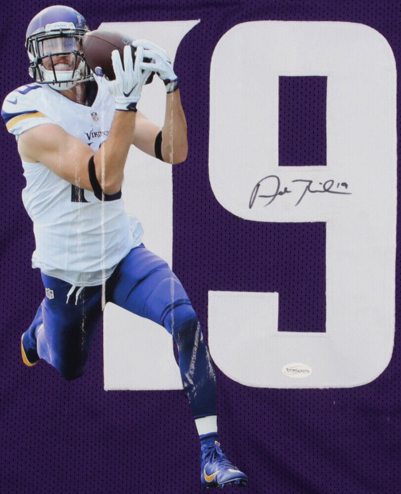 Adam Thielen Signed Minnesota Vikings Jersey with Custom Picture