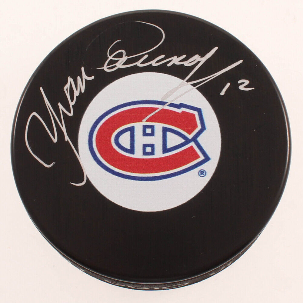 Yvan Cournoyer Signed Montreal Canadiens Hockey Puck (COJO COA) NHL HOF 1982
