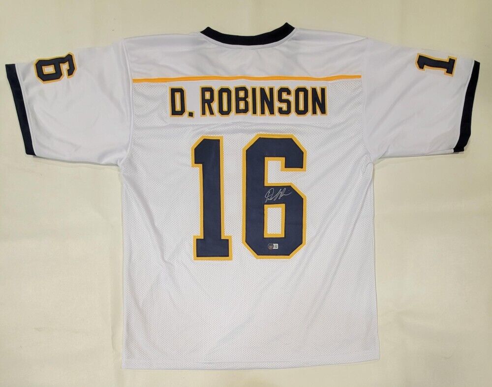 Denard Robinson Signed Michigan Wolverines White Home Throwback Jersey (Beckett)
