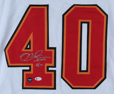 Mike Alstott Signed Tampa Bay Buccaneers Jersey (Beckett Holo) 6×Pro Bowl F Back