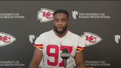 Felix Anudike-Uzomah Signed Kansas City Chiefs Jersey (Beckett) 2023 1st Rnd Pk.