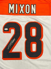 Joe Mixon Signed Cincinnati Bengals Jersey (JSA) 3x1000 Yard Rush / Running Back