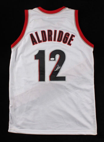 LaMarcus Aldridge Signed Portland Trail Blazers Jersey (JSA COA) 7xAll Star Cntr