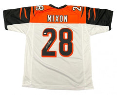 Joe Mixon Signed Cincinnati Bengals Jersey (JSA) 3x1000 Yard Rush / Running Back