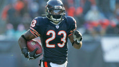 Devin Hester Signed Chicago Bear Picture Jersey (JSA COA) All Time Return Leader