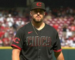 Jake Fraley Signed Cincinnati Reds City Connect Jersey (JSA) 2023 Rookie O.F.