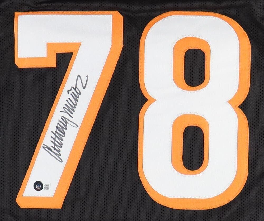 Cincinatti Bengals Anthony Munoz Signed Prostyle Custom Jersey with Beckett  COA