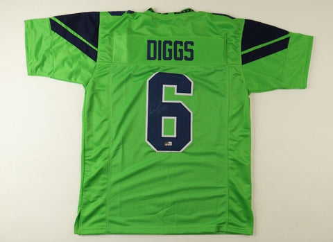 Quandre Diggs Signed Seahawk Jersey (Beckett) Seattle Def. Back / Texas Longhorn