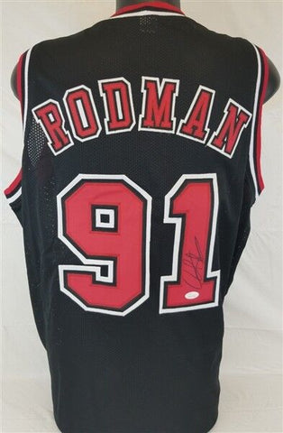 Dennis Rodman Signed Chicago Bulls Jersey (JSA) 7xNBA Rebound Champion