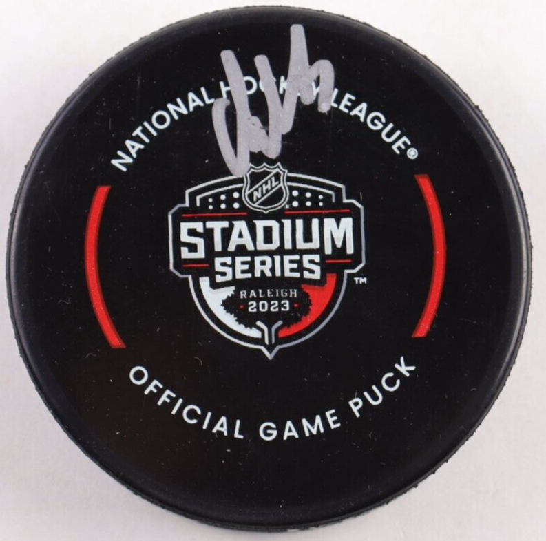Darnell Nurse Signed Edmonton Oilers Logo Hockey Puck (JSA COA) Top Defenseman